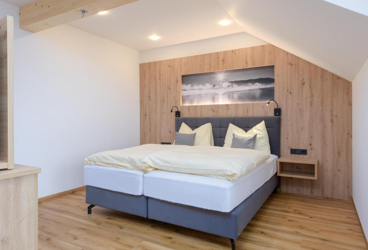 Hotel Schoenberger Nussdorf am Attersee Luaran gambar